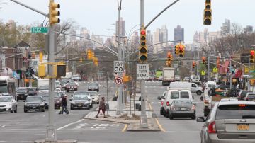 DOT Nicole Garcia y Concejal Juilssa Ferreras anuncian nuevas renovaciones para la serguridad peatonal para Astoria Blvd. en Corona, Queens.