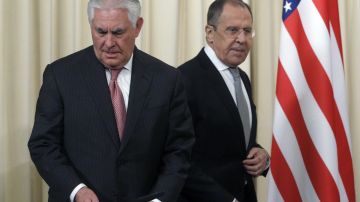 Rex Tillerson y Sergei Lavrov dieron una conferencia de prensa conjunta.