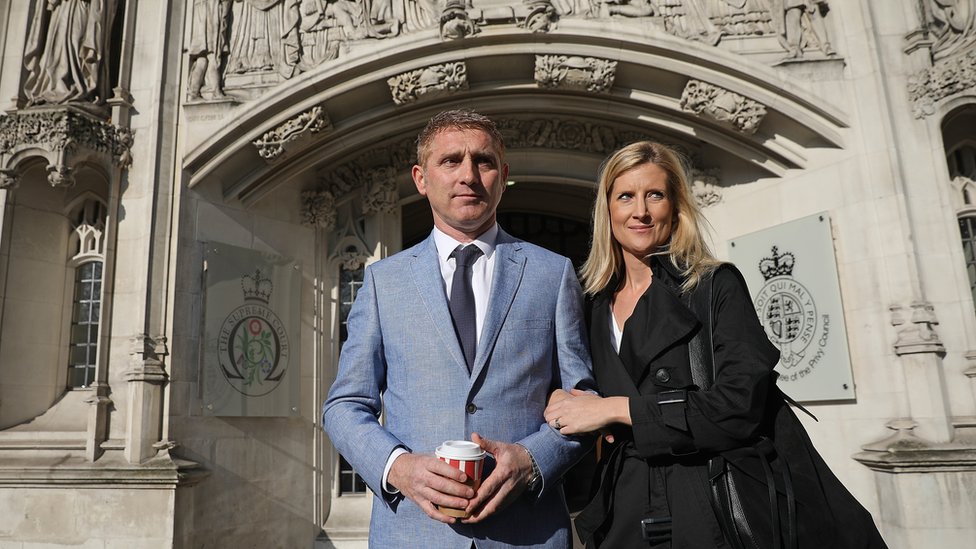 Padres enfrentan a un tribunal porque decidieron que su hija faltara a clases para llevarla de vacaciones