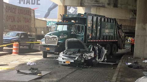 El accidente se reportó este sábado en Bruckner Boulevard.
