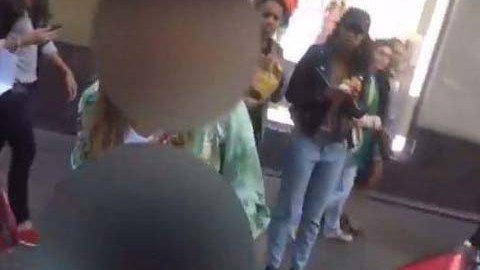 Al final, la mujer no procedió contra el presunto acosador.