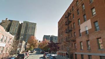 El apartamento está ubicado en Clifford Place, en Morris Park, en El Bronx.