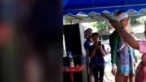 El médium tailandés realizaba un baile tradicional para los antepasados en Chiang Mai, al norte de ese país.