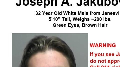 Joseph Jakubowski tiene en su poder al menos 16 armas.