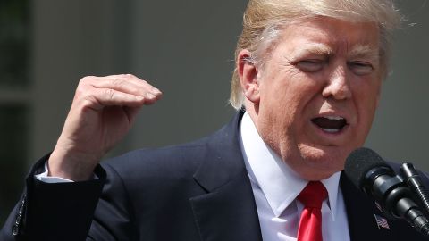 El presidente Trump adelantó el miércoles que los culpables del ataque "tendrán una respuesta".