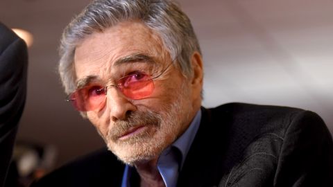 Burt Reynolds en una rara presentación pública en la premiere de "Dog Years" durante el festival Tribeca en Cinepolis Chelsea.