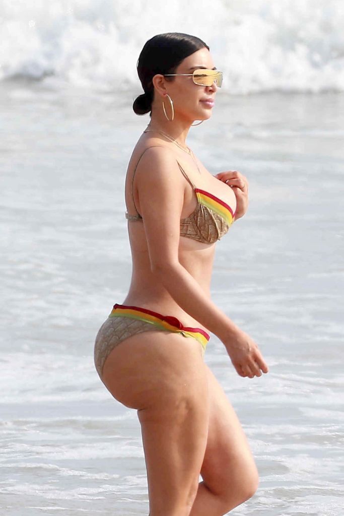 Las Fotos De Kim Kardashian En Bikini Y Sin Photoshop Que Han Decepcionado A Miles El Diario Ny 