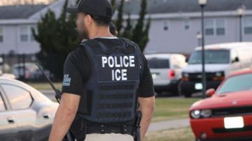 ICE mantiene sus operativos en varias ciudades.