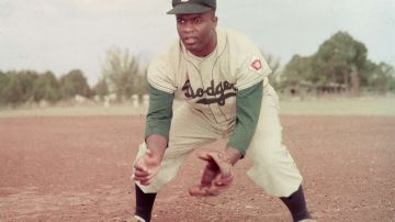 Jackie Robinson debutó en las grandes ligas con los Brooklyn Dodgers.