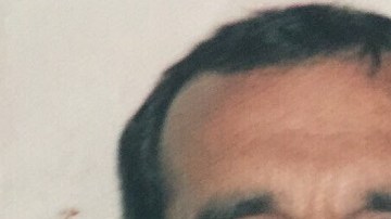 Angélica conserva la única fotografía que Giulio Perrone le dio como muestra de su cariño.