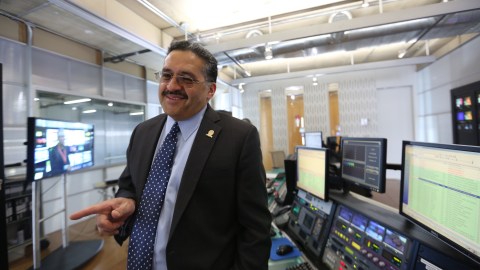 HITN presidente y CEO Michael Nieves en los estudios de Brooklyn Navy Yard.