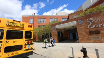 Escuela 58 en Queens, donde la semana pasada, agentes de los inmigracion se les denego la entrada para la busqueda de un estudiante de 4to. grado.