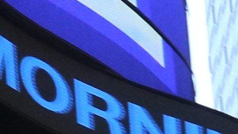 Hispano atropella a 23 peatones en Times Square, matando a un mujer de 18 años.