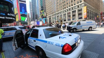 Hispano atropella a 23 peatones en Times Square, matando a un mujer de 18 años.