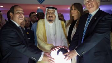 El presidente Trump participó en la apertura del Centro Mundial de Lucha contra el Pensamiento Extremista en Riyadh, Arabia Saudita.
