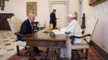 El presidente Trump y el Papa Francisco se reunieron durante 27 minutos.