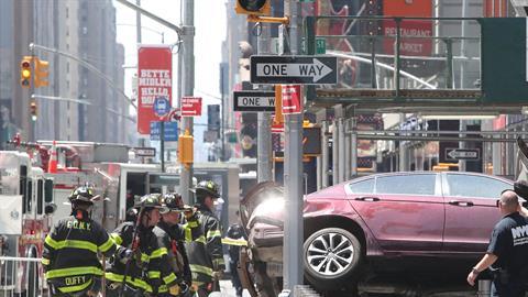 El auto era conducido por un joven residente de El Bronx.