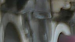 La primera dama Melania Trump retornó a Italia con un colorido diseño.