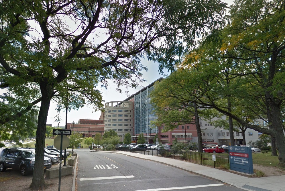 Hispano mató a otro a golpes en su hogar: acusación en Nueva York