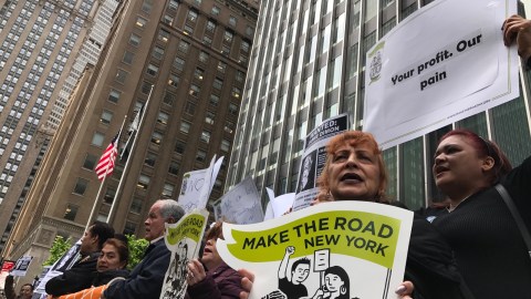Manifestantes protestaron contra JPMorgan Chase, en Manhattan