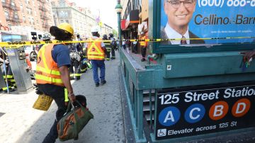 Descarrilamiento del tren A en la estacion 125 en Harlem, deja a 30 usuarios heridos y a centenares sin servicio.