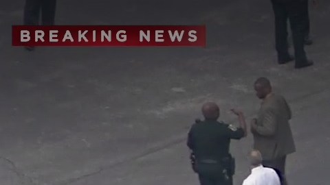 En la zona se encuentran elementos del FBI y Policía local.