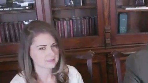 El senador Schumer se burló de la reunión de Trump con su gabinete.