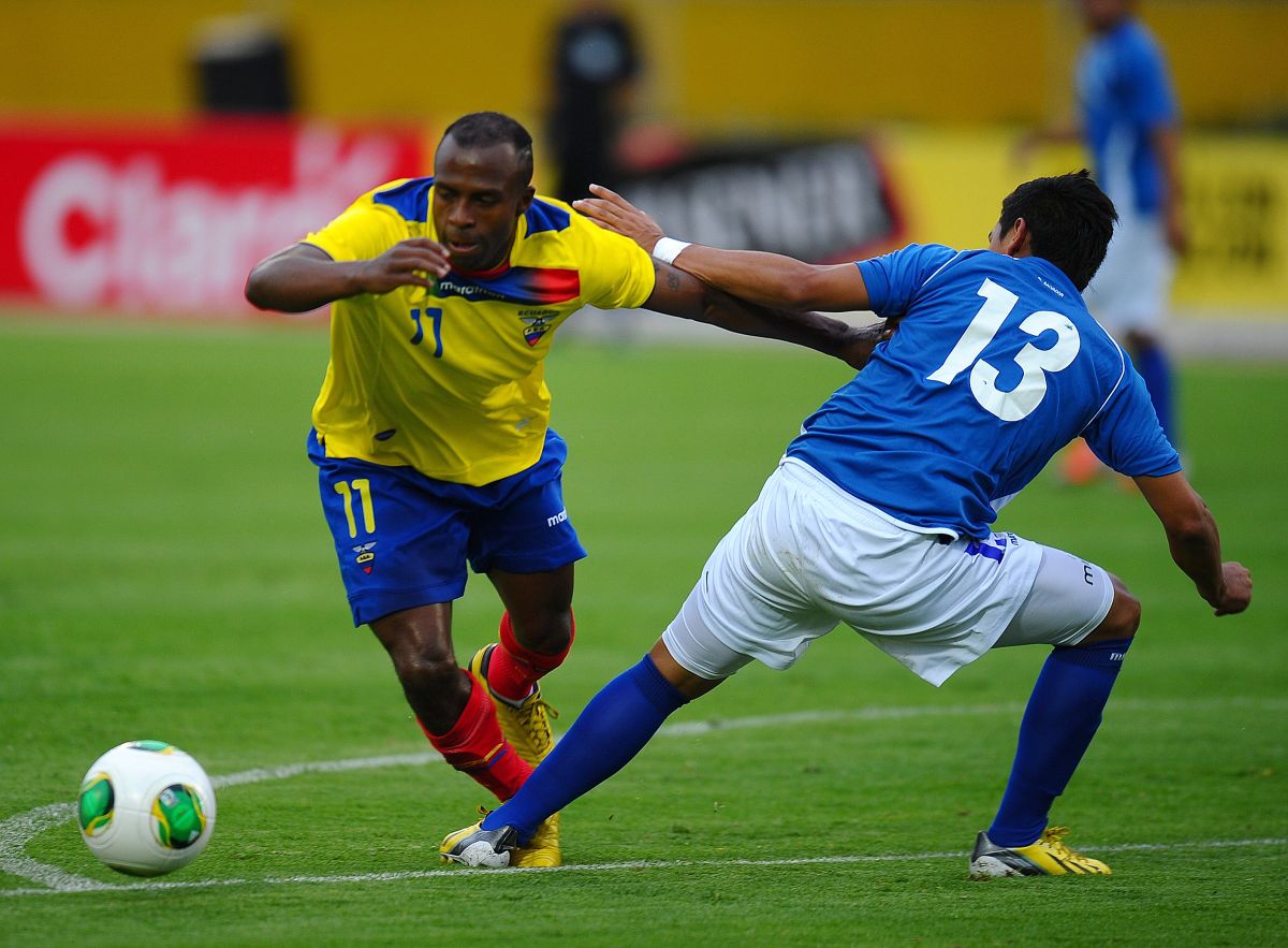 Ecuador y El Salvador se enfrentan en Nueva York en partido amistoso.