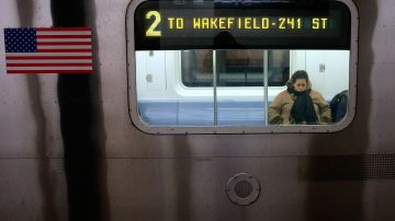 Dos mujeres fueron atacadas en una estación de Subway en El Bronx cuando se dirigían al norte por la línea 2.