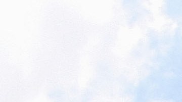 Latinos LGBT marchan por la Avenida 37, en Jackson Heights, durante el desfile del Queens Gay Pride.