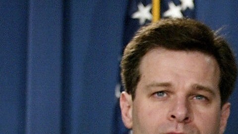 Chris Wray trabajó en el Departamento de Justicia de 2003 a 2005.
