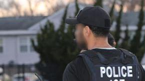 Los salarios pueden comenzar en 44,000 dólares anuales.