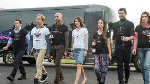 Seis graduados de Harvard se reunirán en Nueva York en la nueva comedia de Netflix.