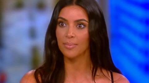 Kim Kardashian reaccionó en The View a las imágenes tomadas por paparazzis en playas mexicanas.