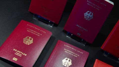 El pasaporte alemán es uno de los más valorados, por la cantidad de países a los que permite viajar sin visado.