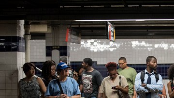 Las esperas pueden ser muy calientes en los andenes