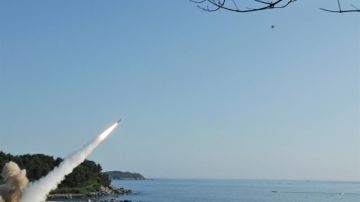 Ejercicio conjunto de capacidad de lanzamiento de precisión entre Corea del Sur y Estados Unidos.