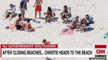 El gobernador Chris Christie, familia y amigos, disfrutan una playa pública como si fuera privada.