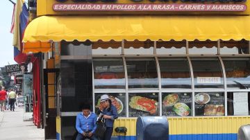 Casa Colombia. Roosevelt Ave. Queens, NY