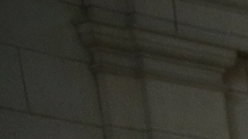 Oficiales de ICE entraron en la corte de Queens buscando a una víctima de tráfico sexual.