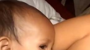 Los explícitos videos de la youtuber han generado controversia.