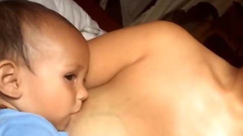 Los explícitos videos de la youtuber han generado controversia.