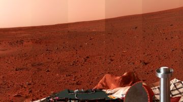 Una de las primeras imágenes de Marte reveladas por la NASA.