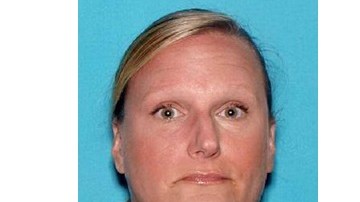 Rayna Culver, profesora en una escuela de Nueva Jersey, fue acusada de haber mantenido relaciones con un estudiante al que hospedaba.