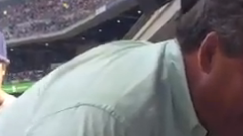 Chris Christie contra el aficionado.