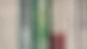 Un cierto tipo de seguro de vida ofrece una alternativa de ahorro para pagar la Universidad./Shutterstock