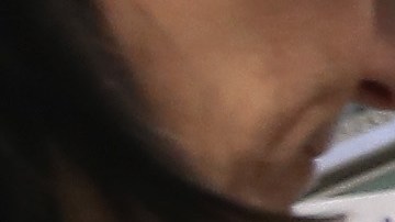 Inmigrantes acuden a centros de ayuda para que los orienten sobre sus casos.