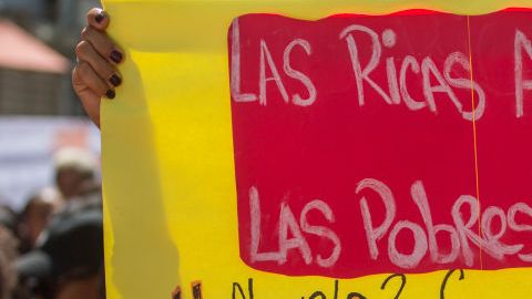 Una mujer a favor de la despenalización durante una marcha.  ERIKA SANTELICES/AFP/Getty Images