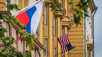 La Embajada de EEUU en Rusia anunció la suspensión de visado.