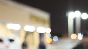 En sus operativos, los agentes de ICE revisan a otros posibles objetivos.